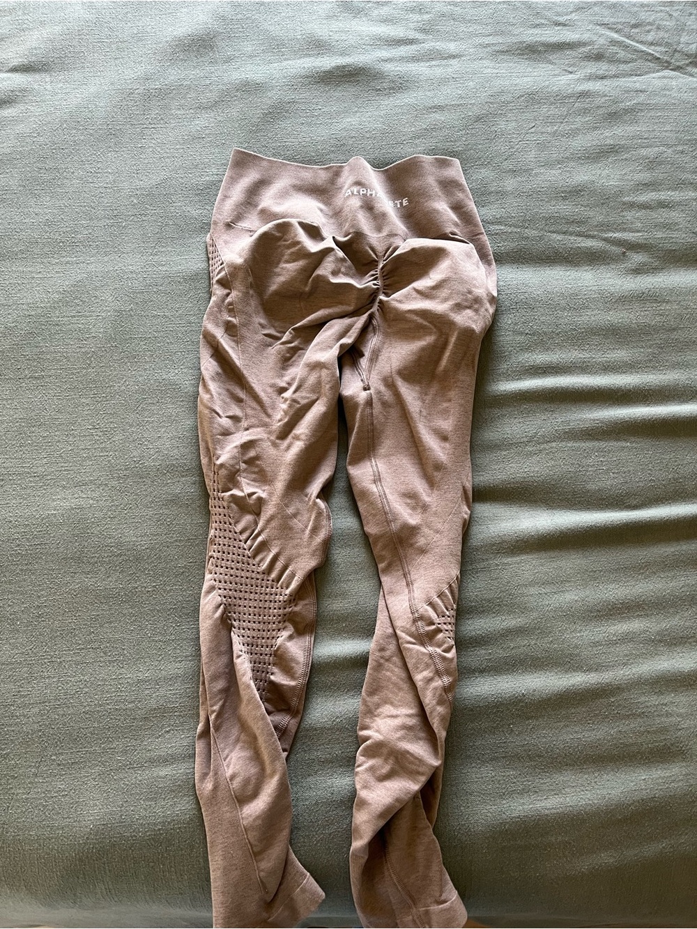 Alphalete Amplify Leggings - Picture 2 of 4